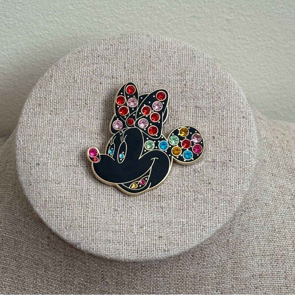 Minnie Mouse Disney Parks Pin